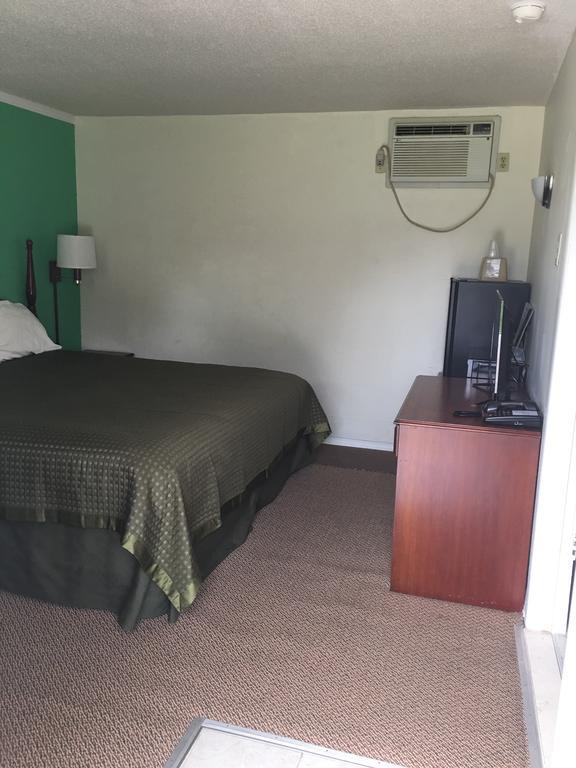 Travelers Inn Olney Kültér fotó